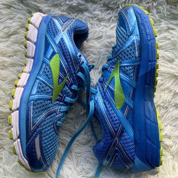 Brooks Shoes - ❌SOLD❌Brooks GTS Seventeen Running Shoes